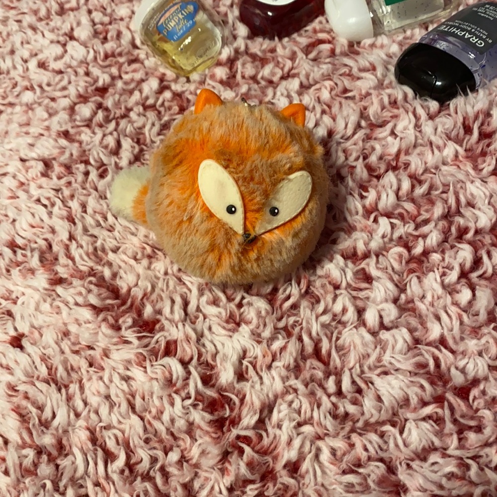 Hand sanitizer holder